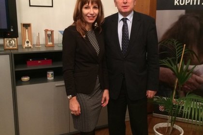 Среща на посланик Таня Димитрова с директора на правителствената Служба по правата на човека и правата на националните малцинства